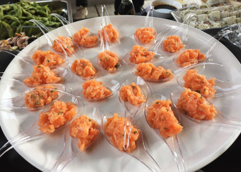 Servizio catering – sushi, sashimi, fingerfood per eventi e feste